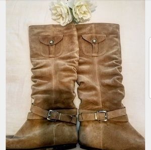 BCBG boots